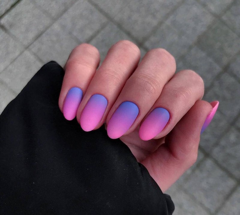 Маникюр на короткие ногти градиент