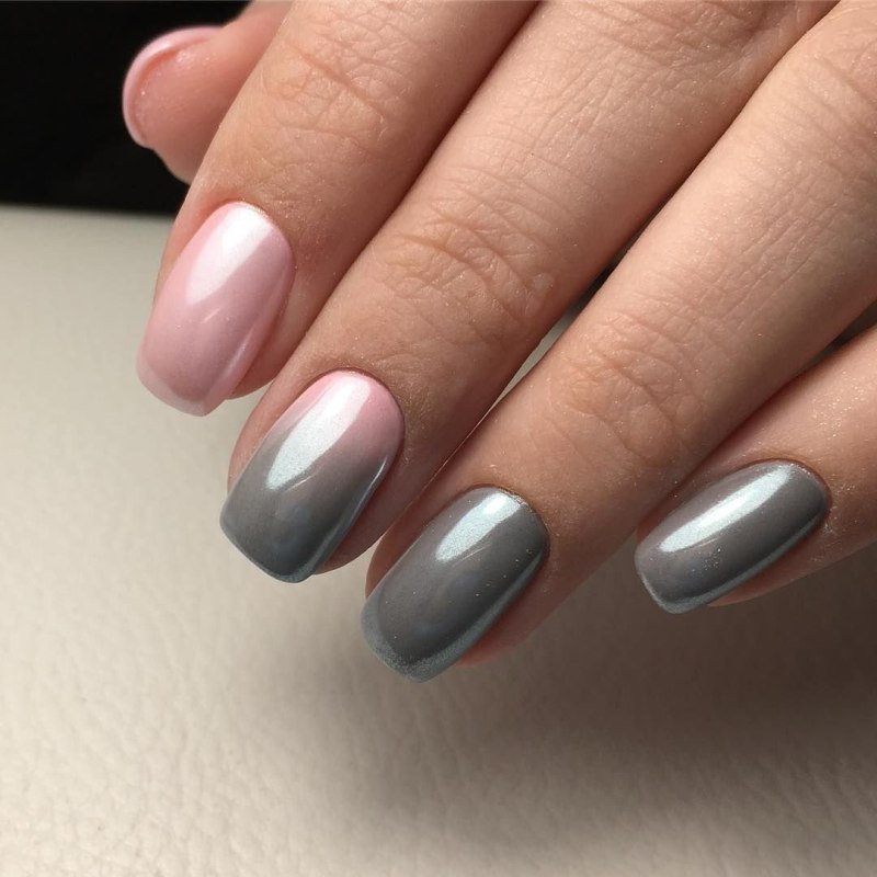 Черно белый градиент на ногтях