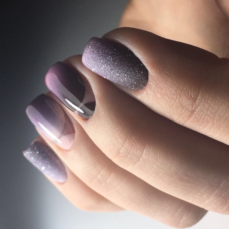 Маникюр серый градиент