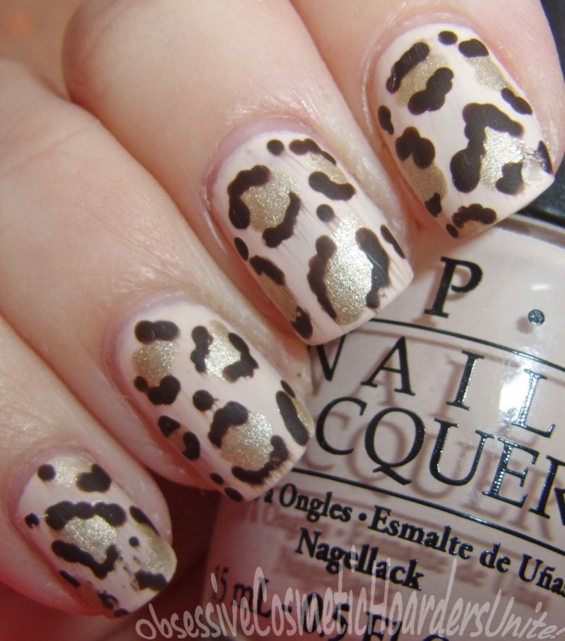 Пятнистый маникюр