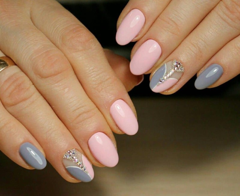 Маникюр на короткие овальные ногти