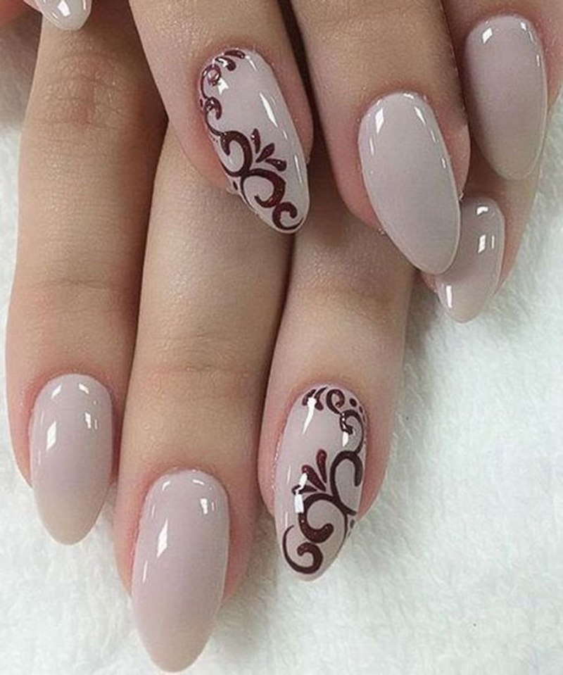 Маникюр однотонное покрытие