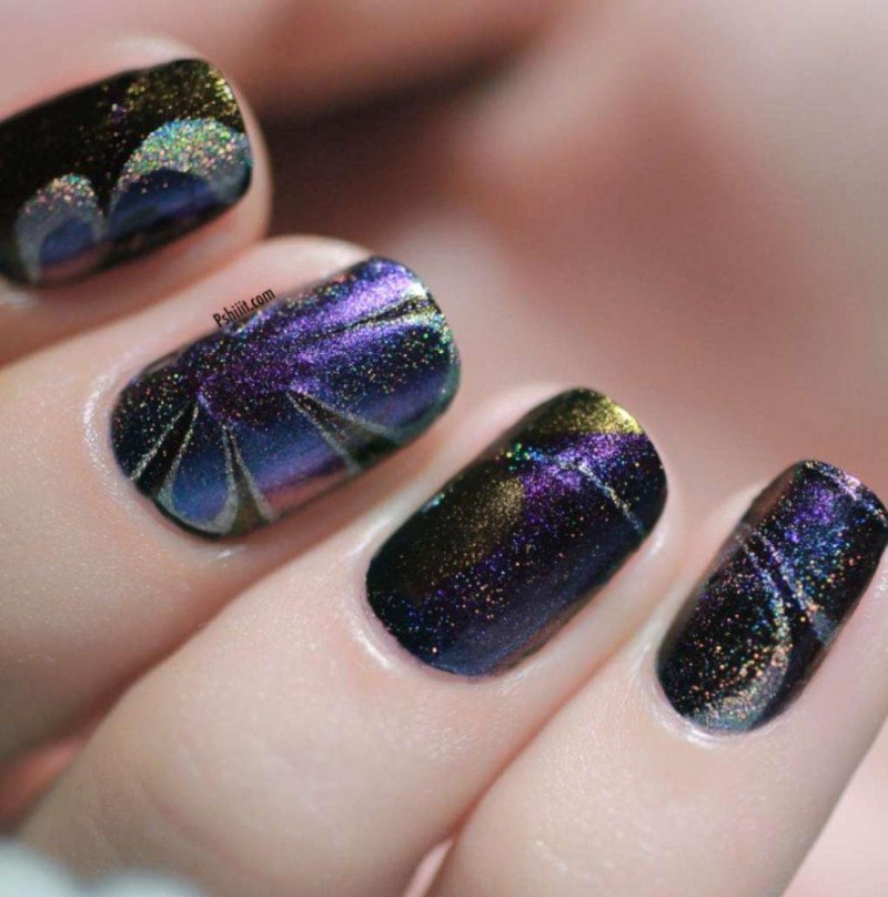 Маникюр с блестками