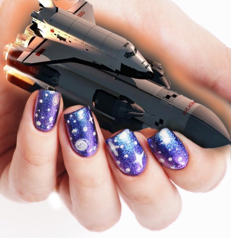 Ногти в космическом стиле