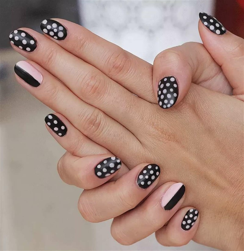 Простой дизайн ногтей