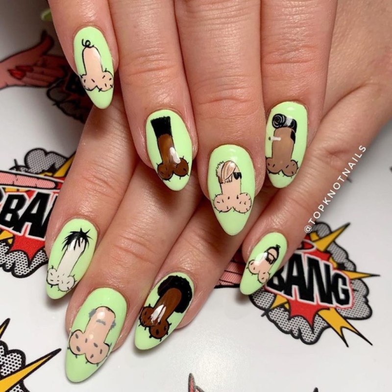 Маникюр с изображением члена