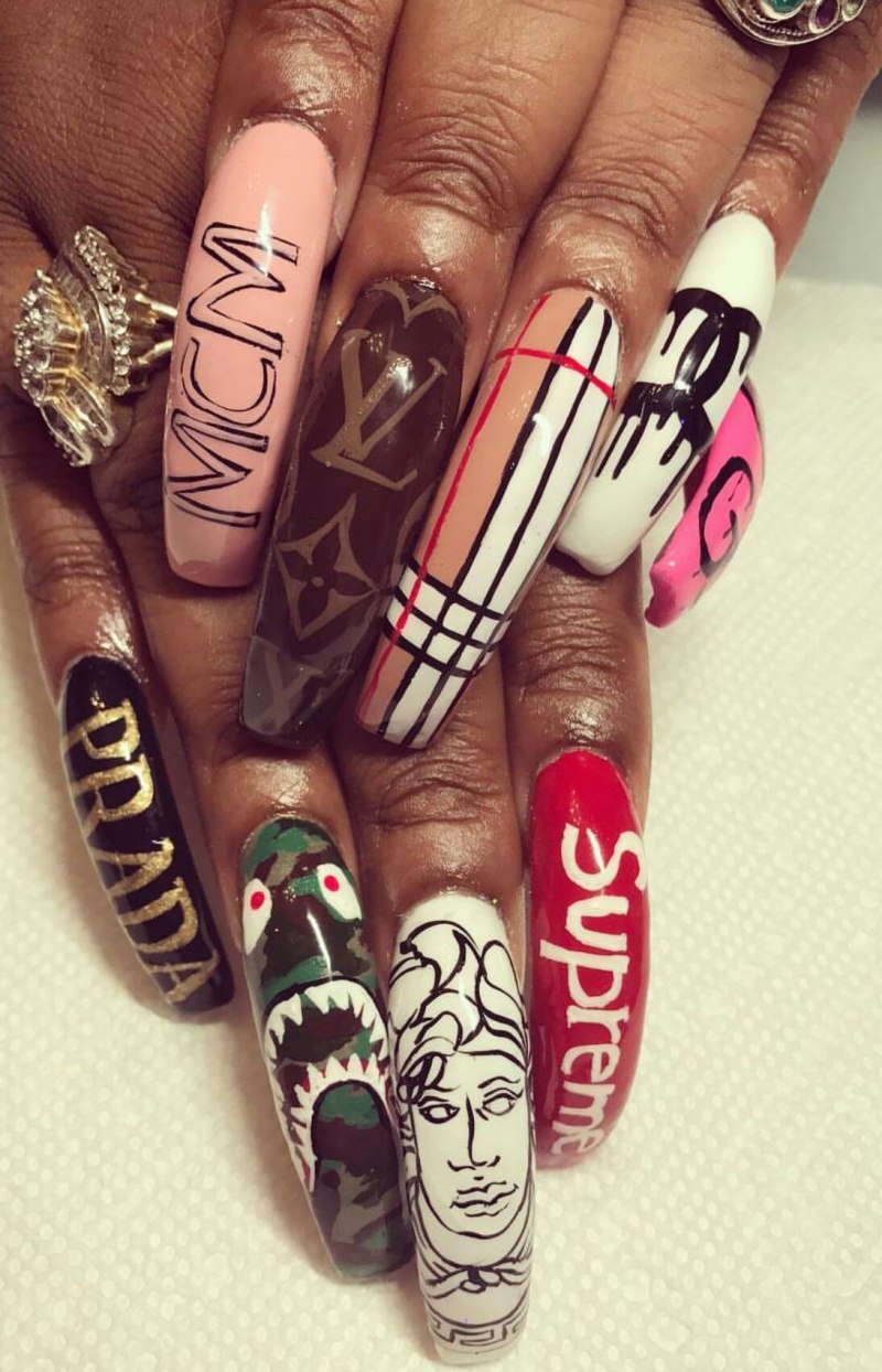 Ногти в стиле гранж