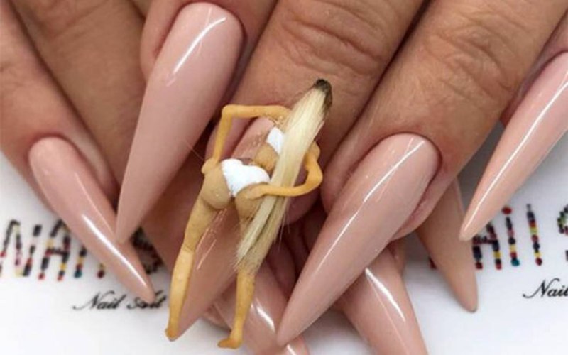 Ногти с картинками позами