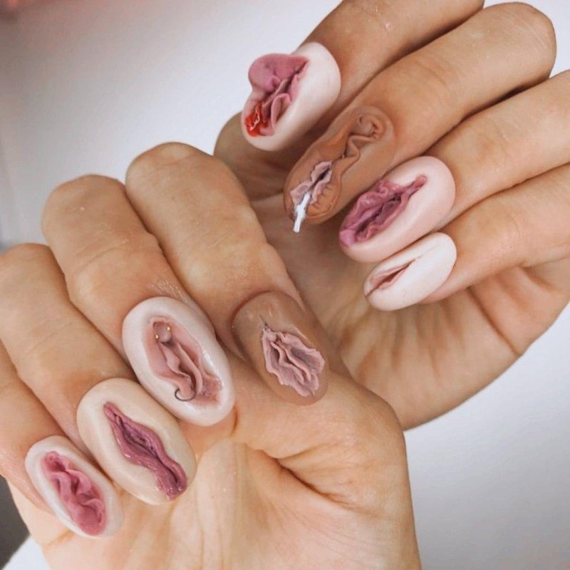 Маникюр с рисунком