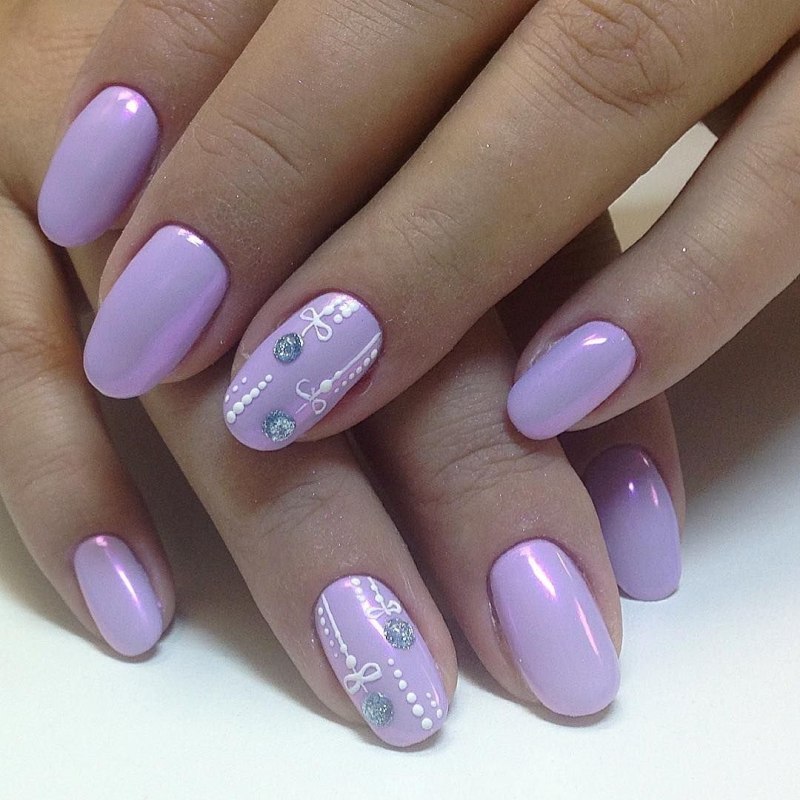 Светло фиолетовый маникюр