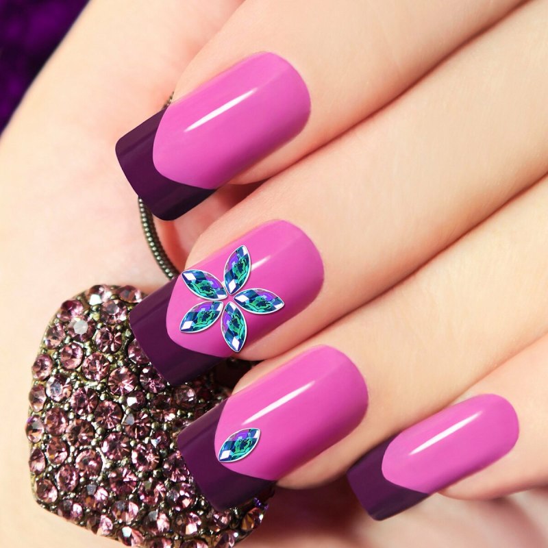 Фиолетовый маникюр