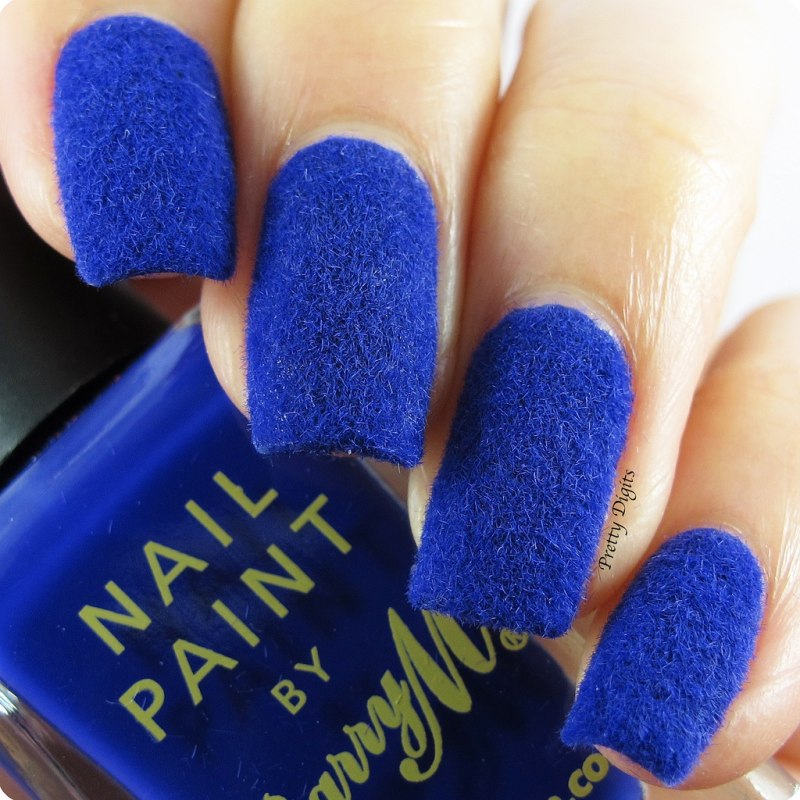 Маникюр с топом вельвет