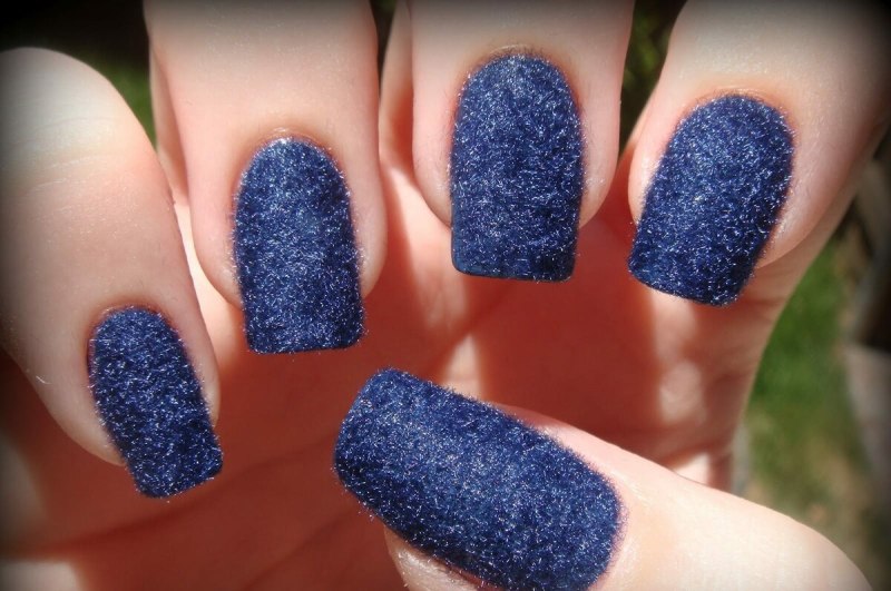 Велюровые ногти