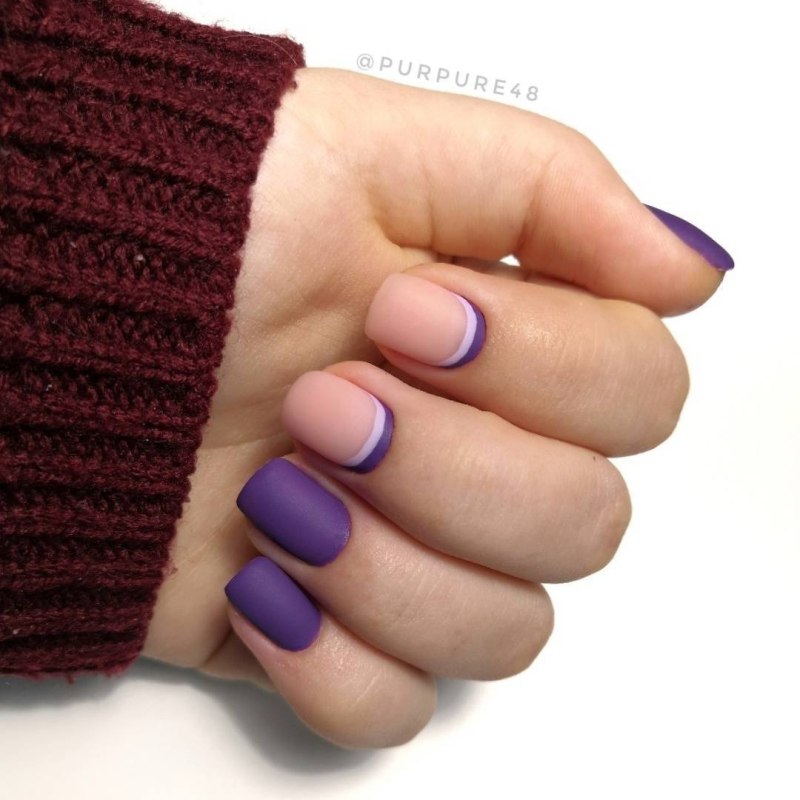 Черный бархатный маникюр