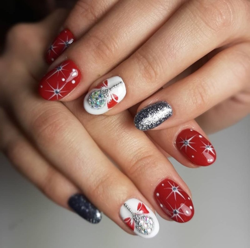 Вераксо новогодний маникюр