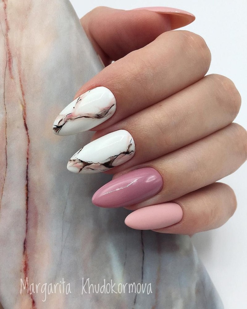 Маникюр 2022 темные оттенки миндаль