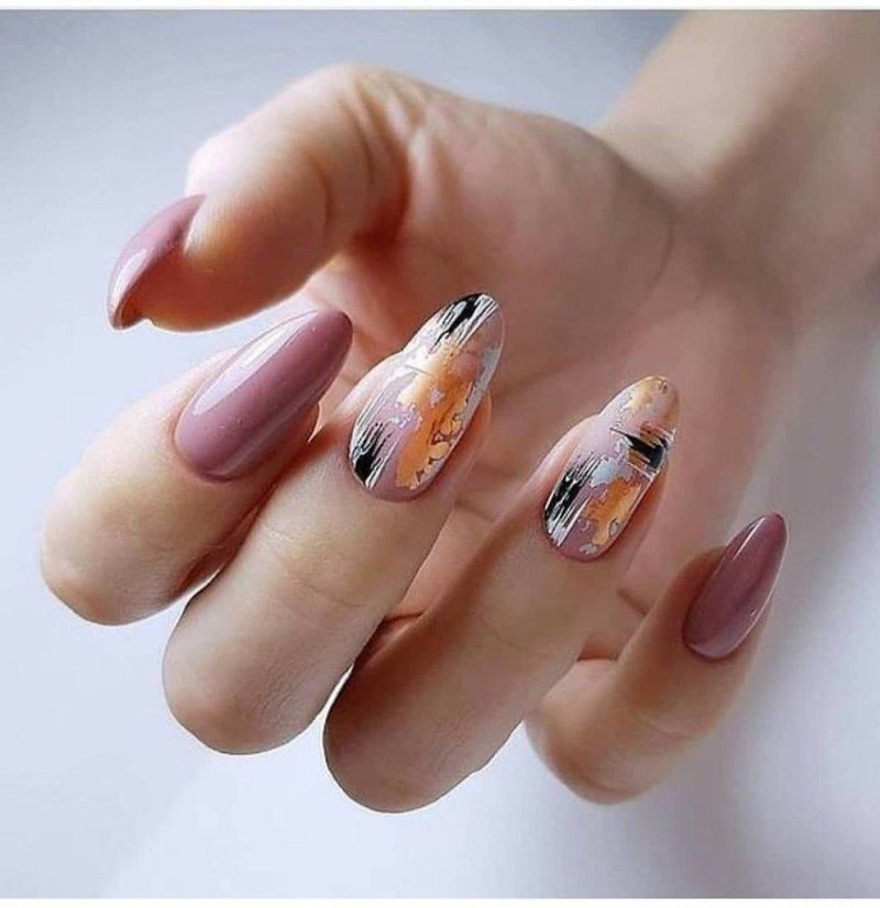 Красивый осенний маникюр