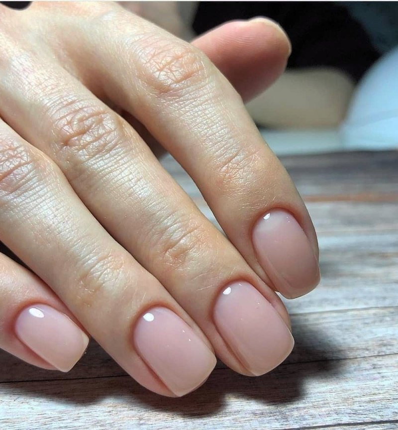 Шлифовка ногтевой пластины пилкой