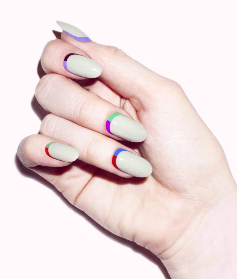 Маникюр с запечатыванием