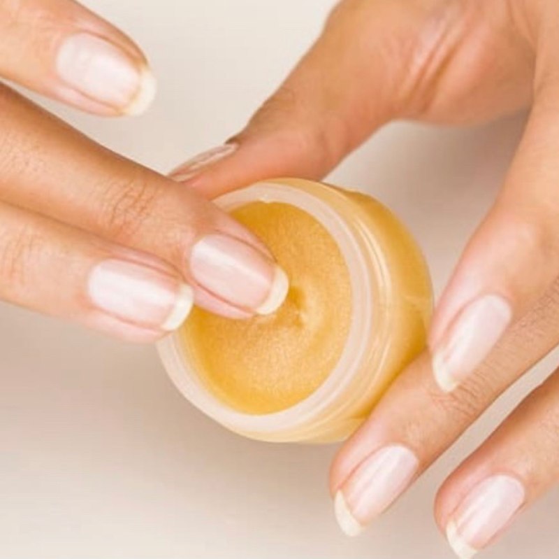 Запечатывание ногтевой пластины