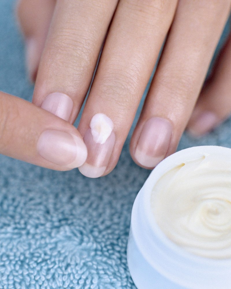 Маникюр с укреплением