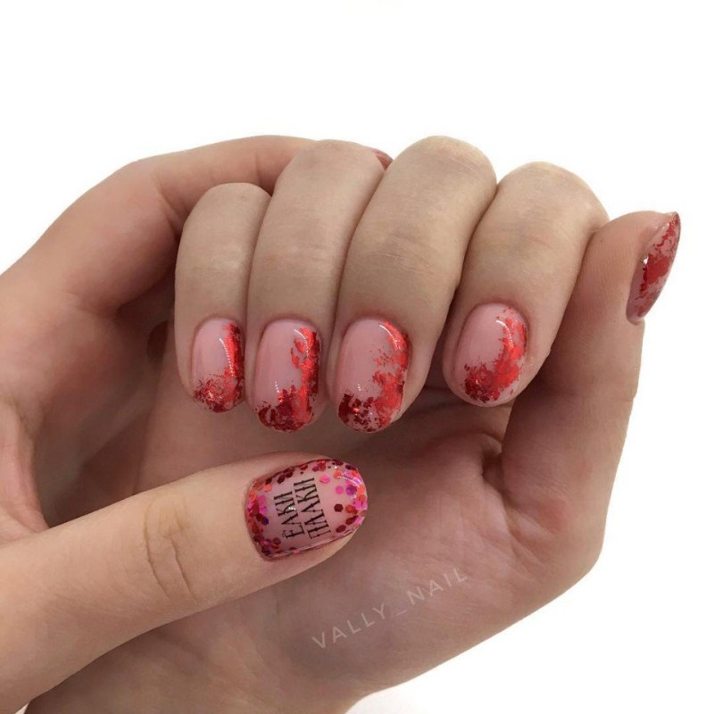 Маникюр с прозрачным лаком