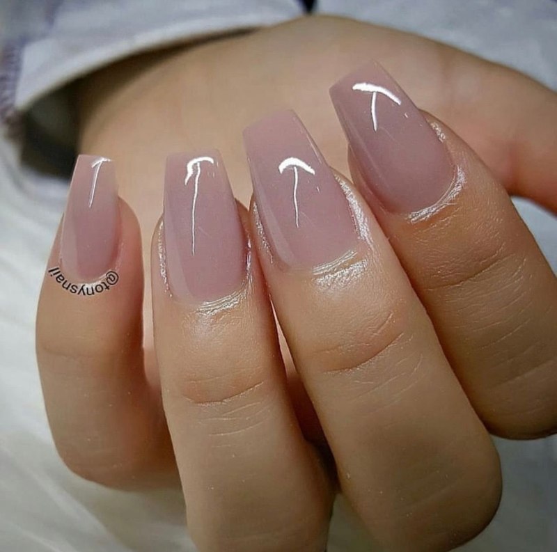 Прозрачный маникюр