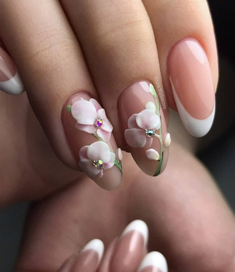 Свадебные ногти с лепкой