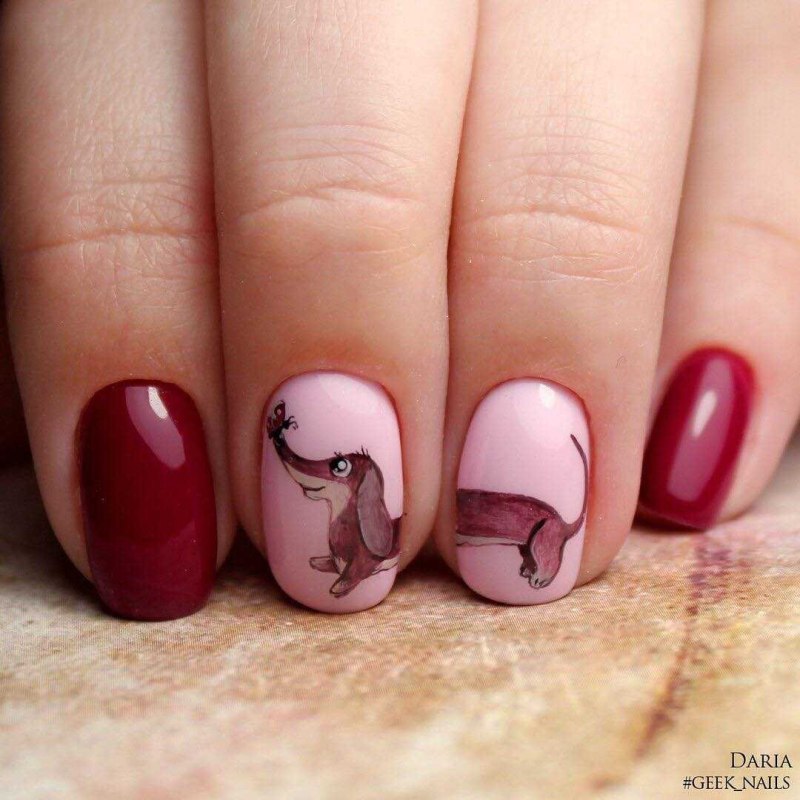 Маникюр с таксой