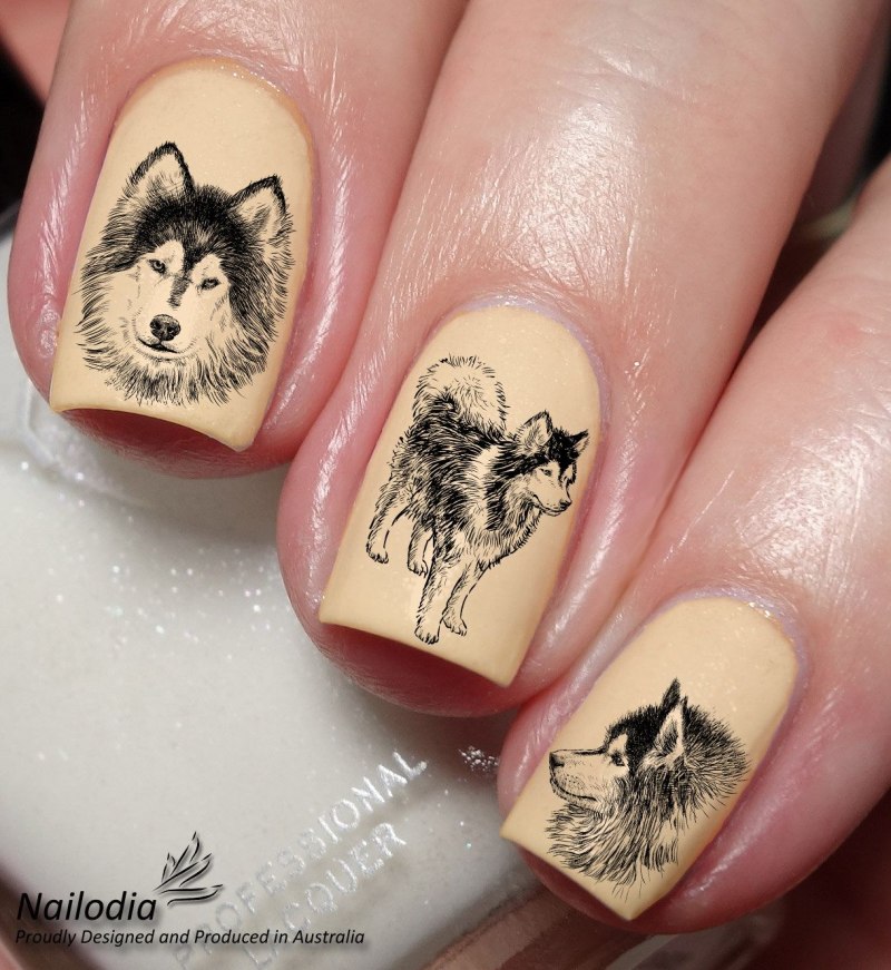 Маникюр с рисунком собаки