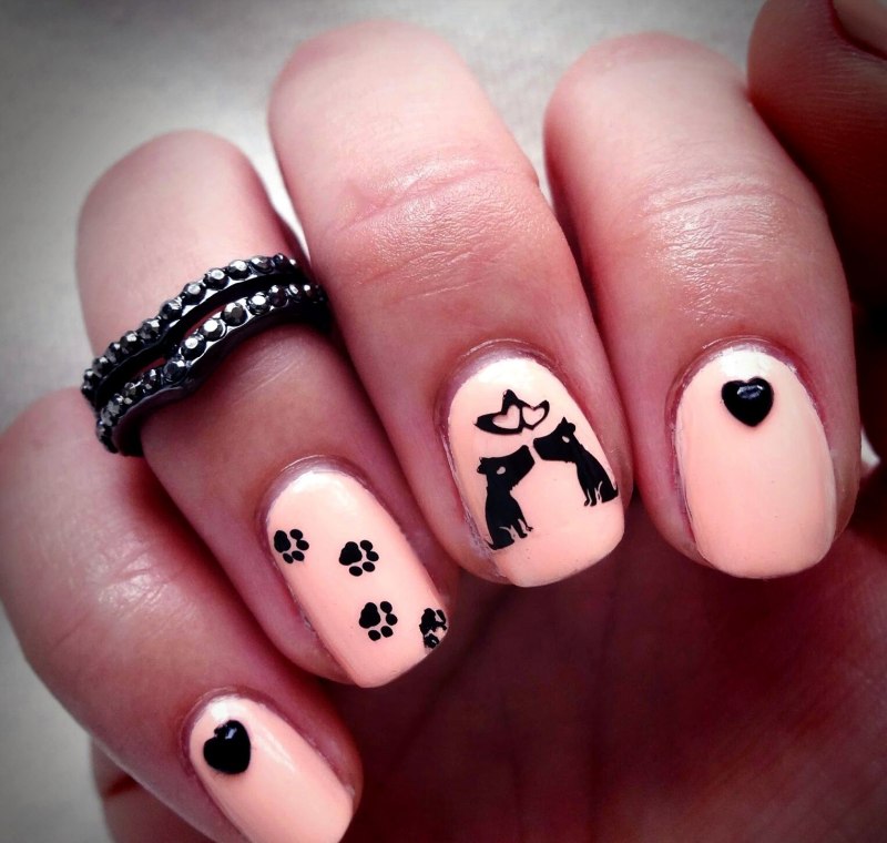 Маникюр с собаками