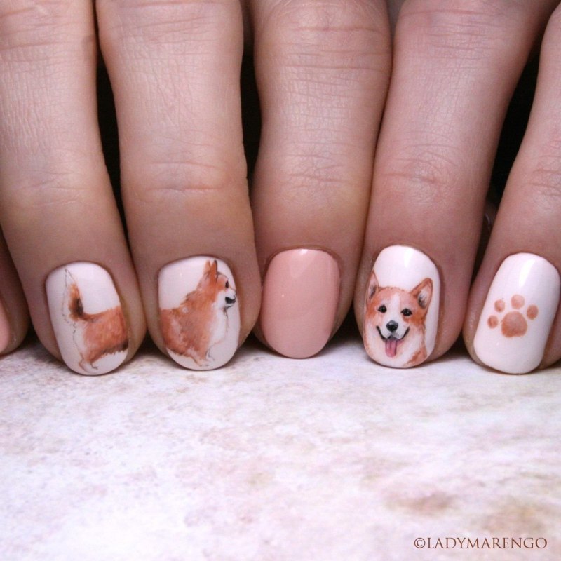 Маникюр с Беззубиком на ногтях