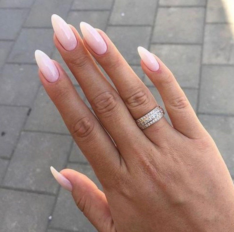 Manicure 2021 миндаль