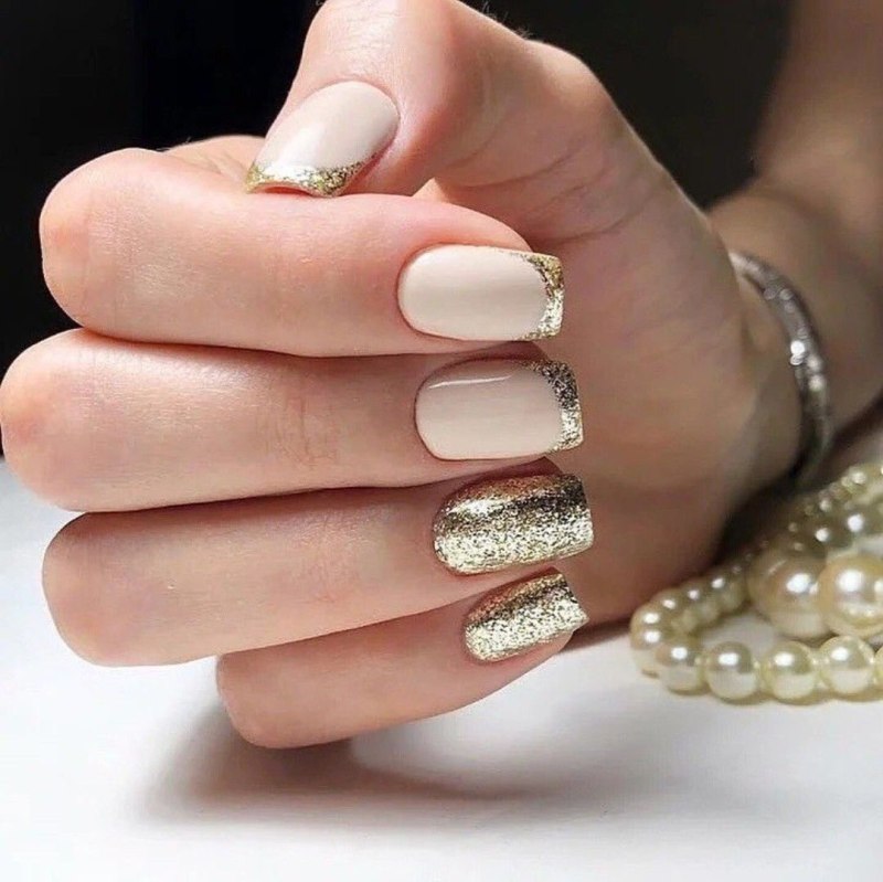 Белый, маникюр,с,фол гой