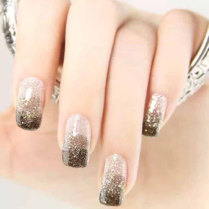 Позолоченные ногти