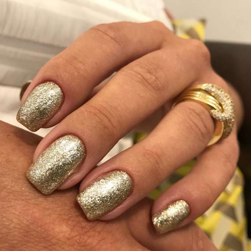 Маникюр золото с серебром
