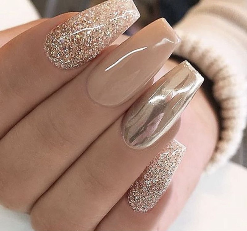 Ногти серебро