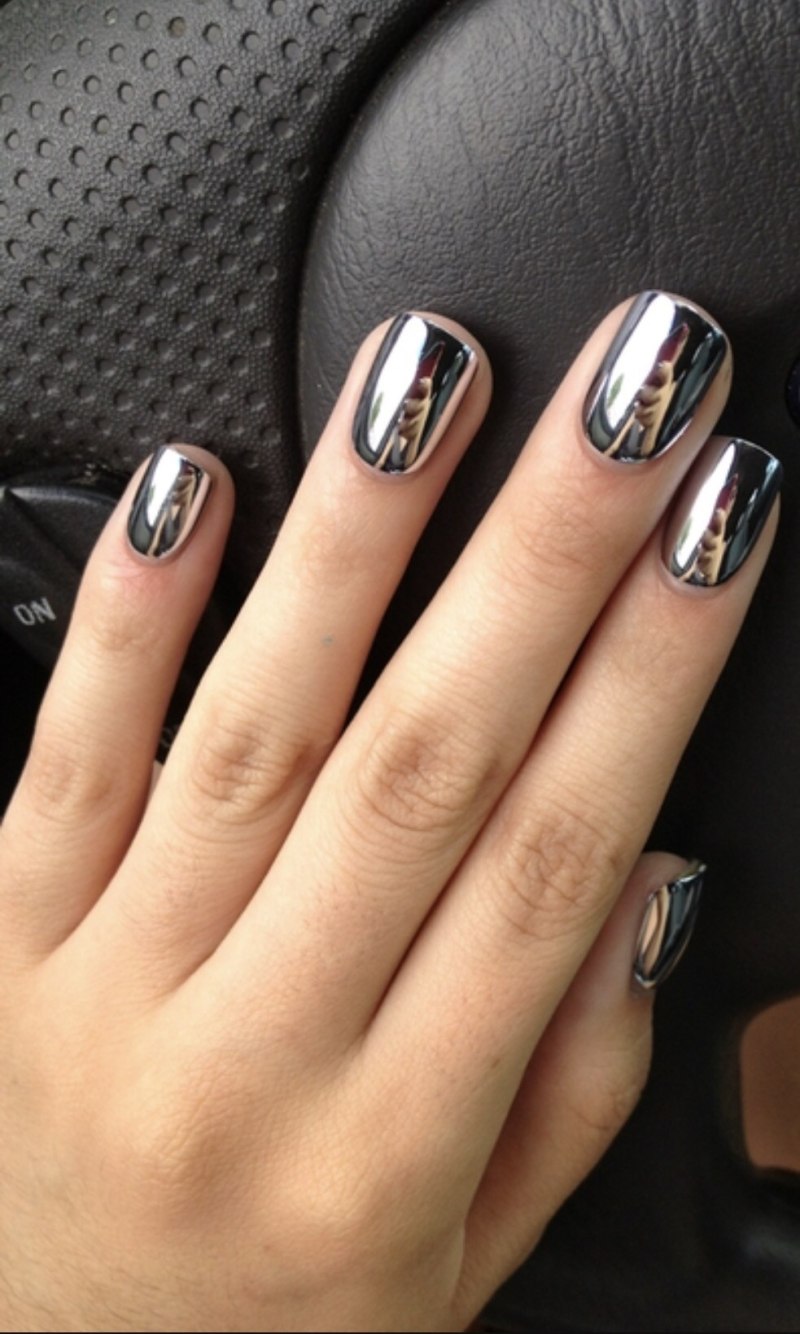 Маникюр металлик