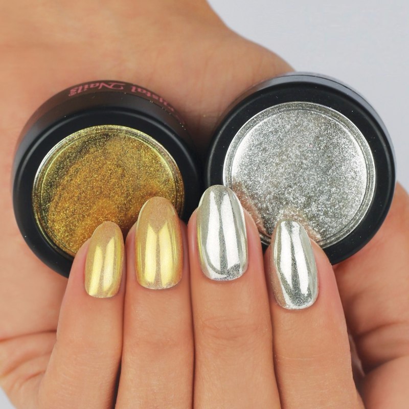 Серые ногти с втиркой