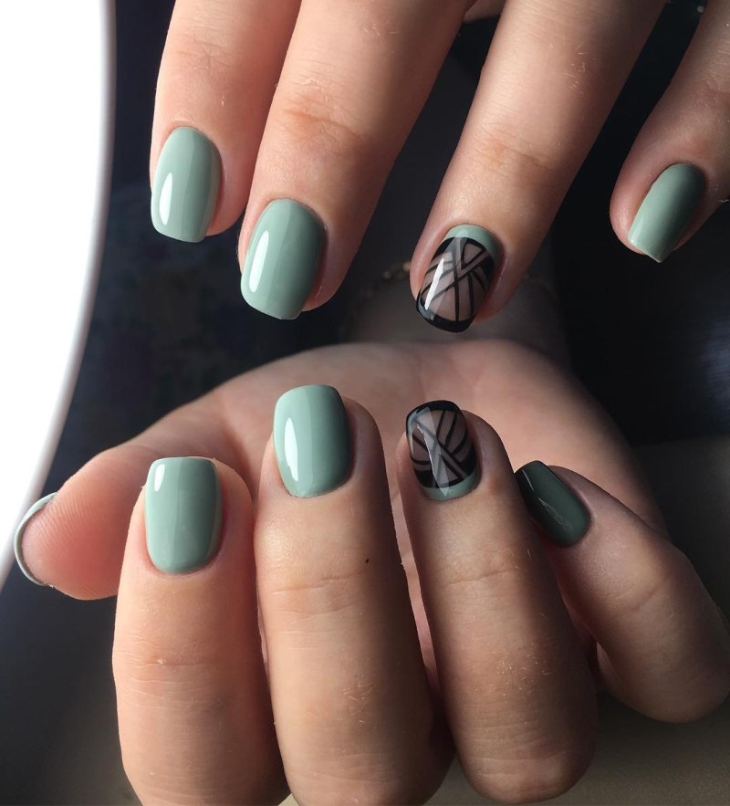 Зелёный маникюр 2021