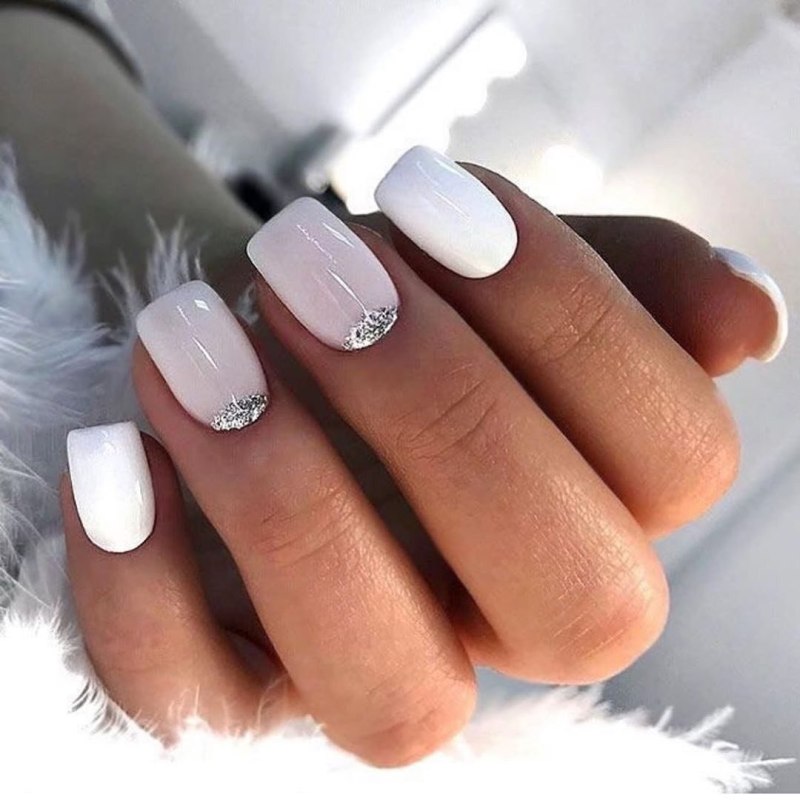 Маникюр белый мрамор