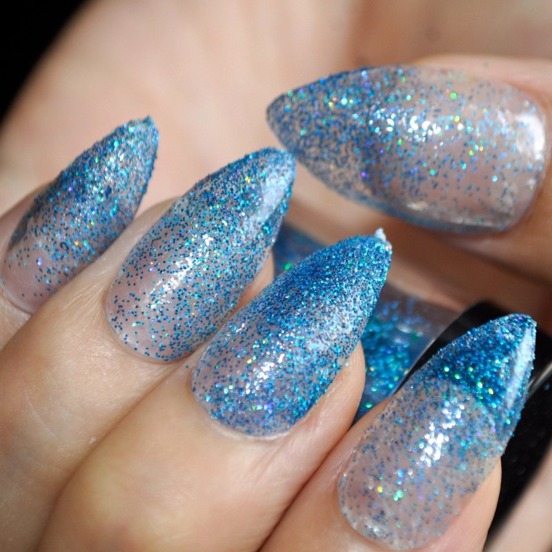 Разноцветные ногти с блестками