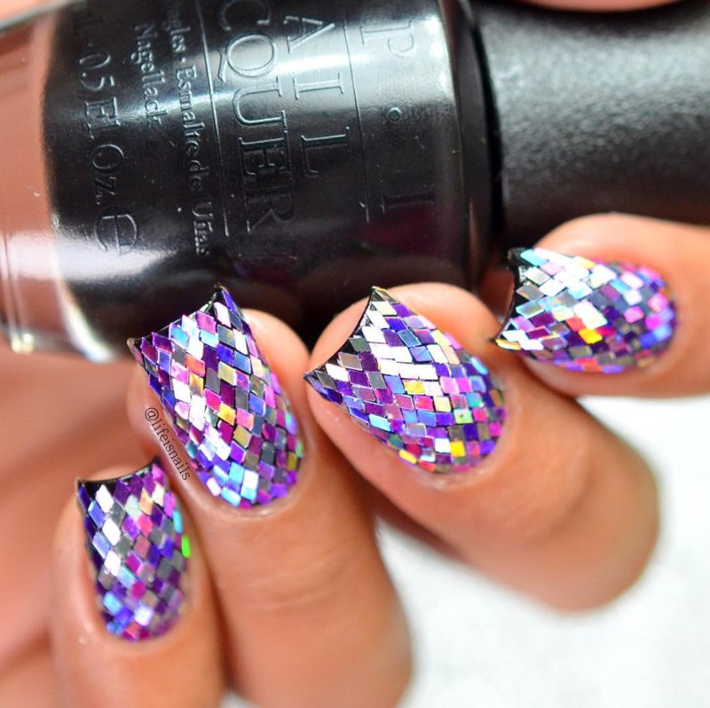 Маникюр с блестками