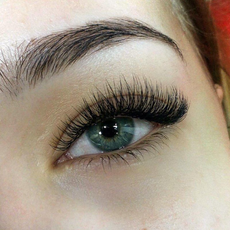 Нарощенные ресницы