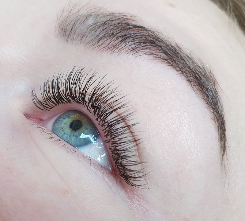 Нарощенные ресницы