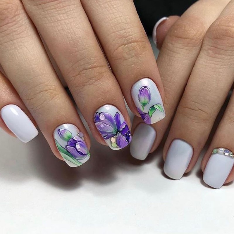 Акварель на ногтях