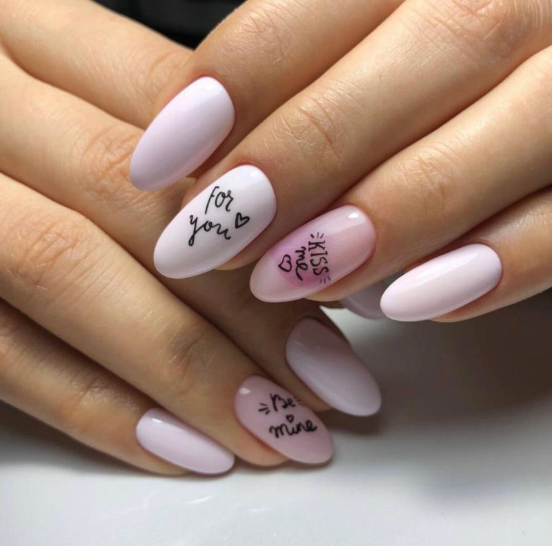 Маникюр френч с надписями