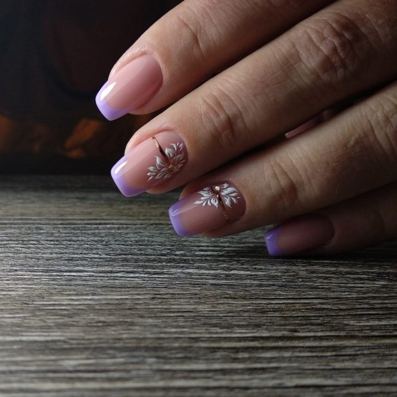 Белый френч на прозрачной основе