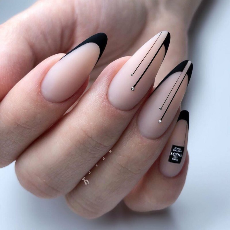 Ногти квадрат