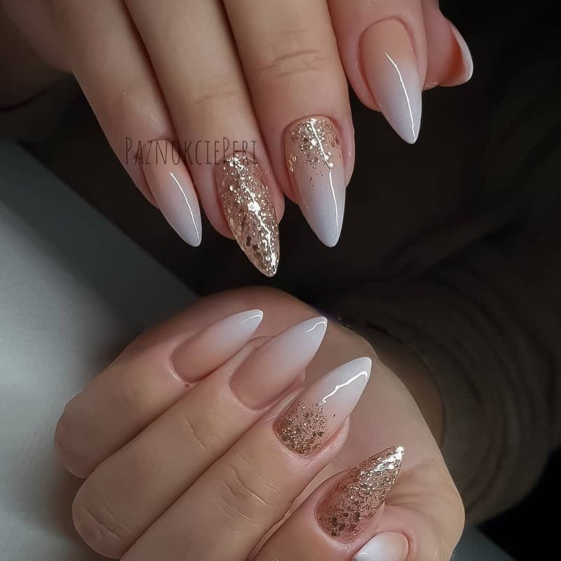 Наращивание ногтей миндаль френч